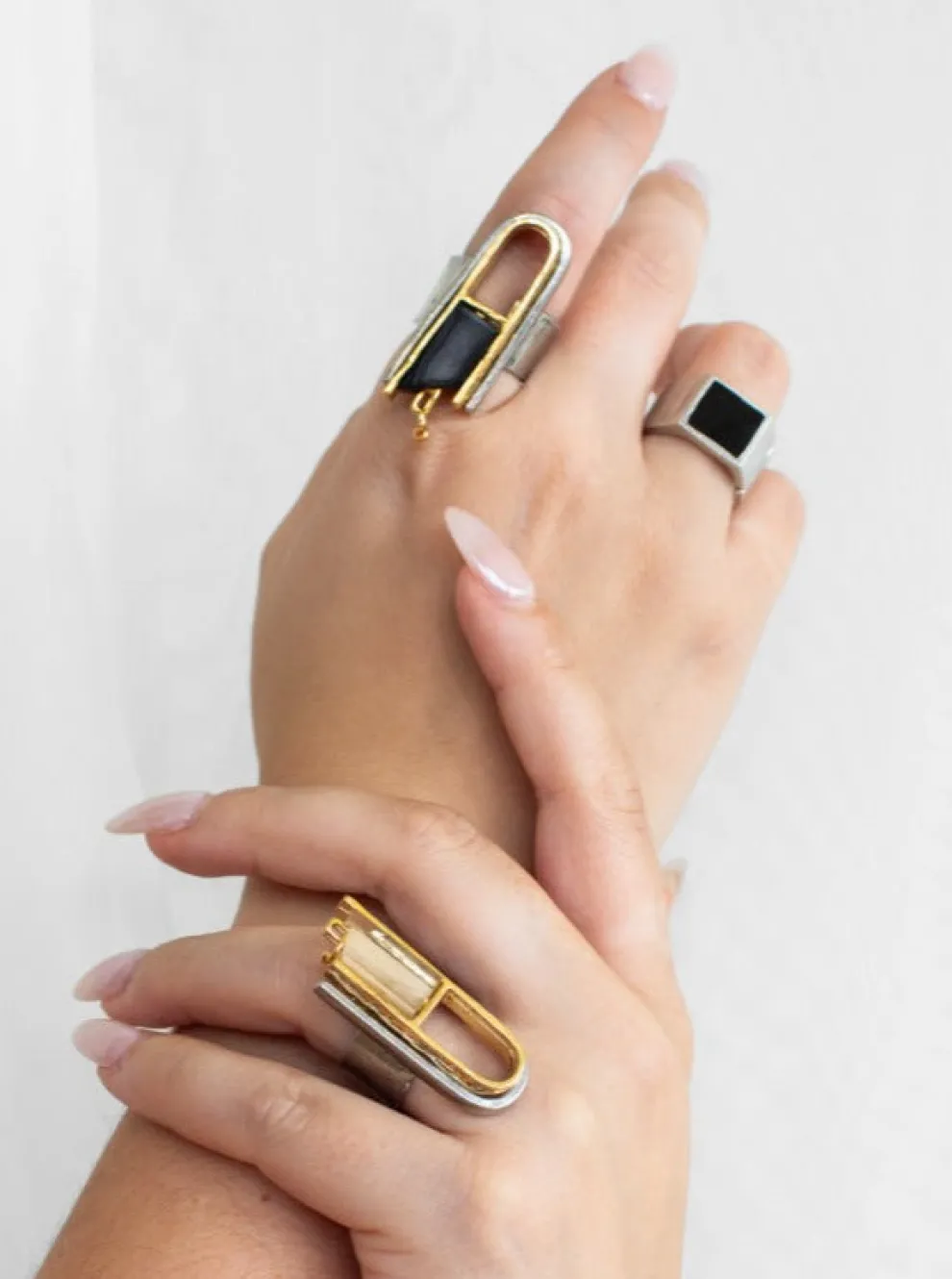 ANNE-MARIE CHAGNON Rufus ring - Ink