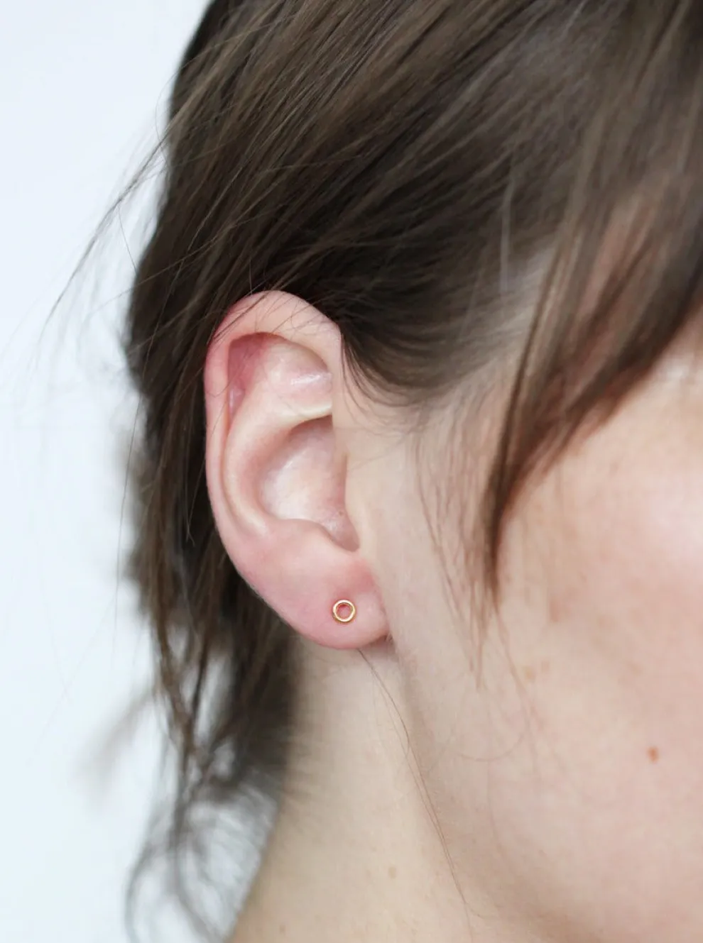 MAKSYM Mini Circle Earrings - Gold