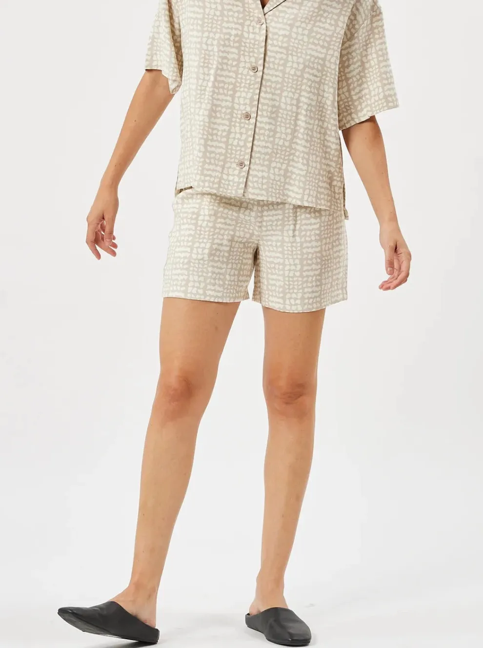 MINIMUM Court Locoa - Safari