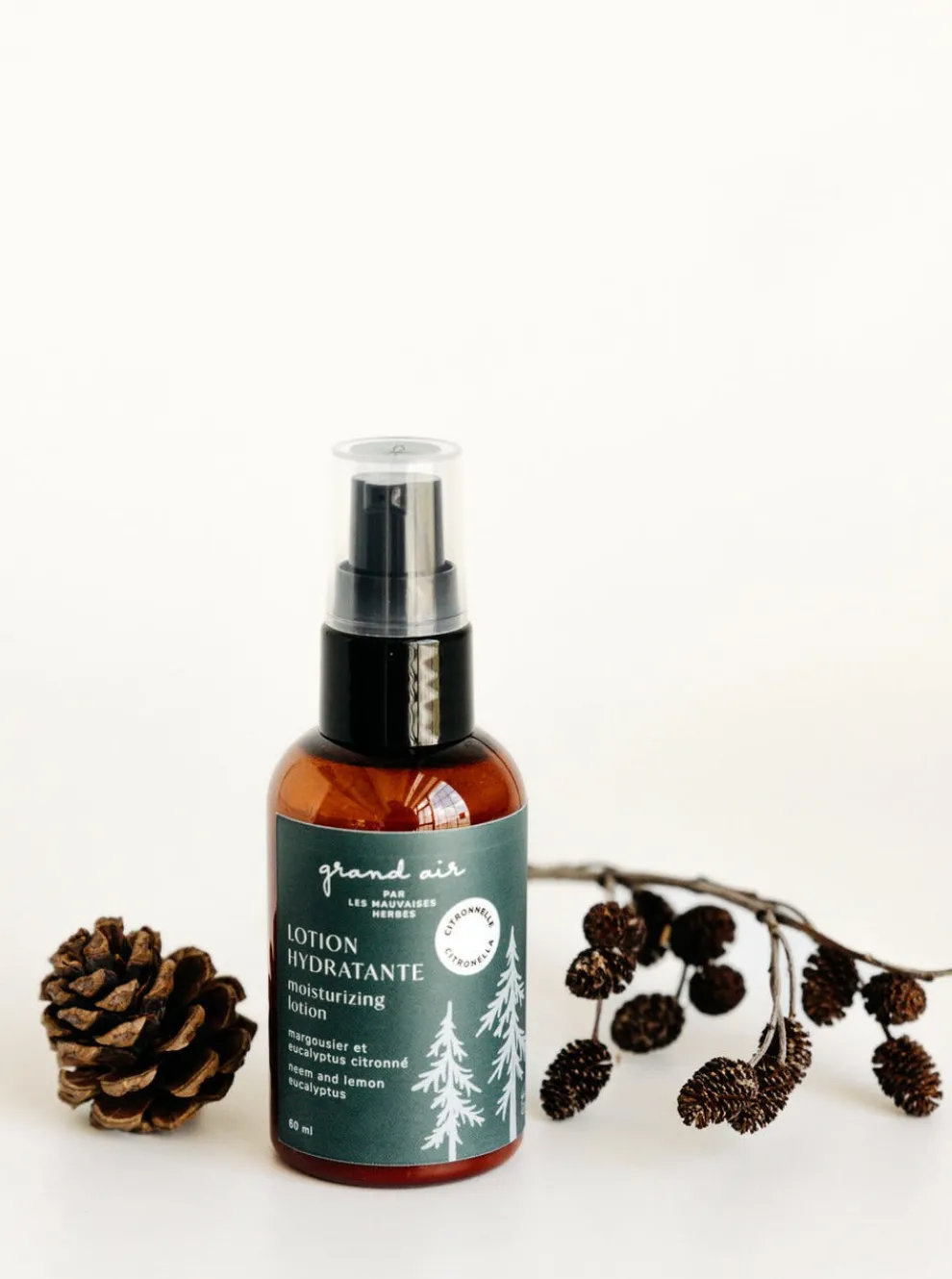 WEEDS Moisturizing Lotion with Lemongrass - Grand Air