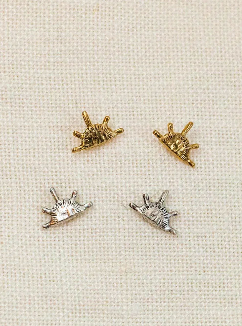 HAWKLY Sunburst Stud Earrings - Bronze