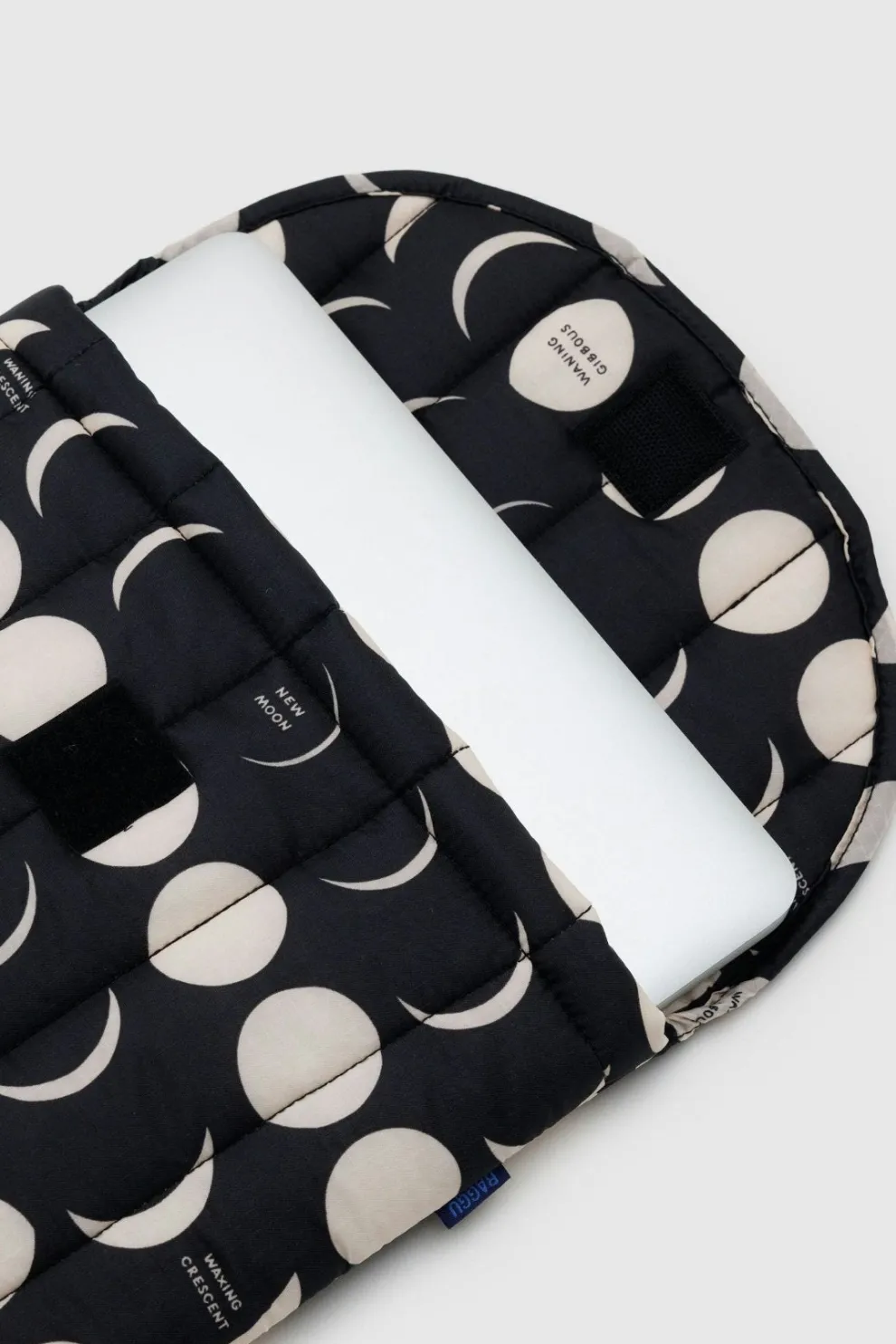 BAGGU 16" Laptop Sleeve - Moon