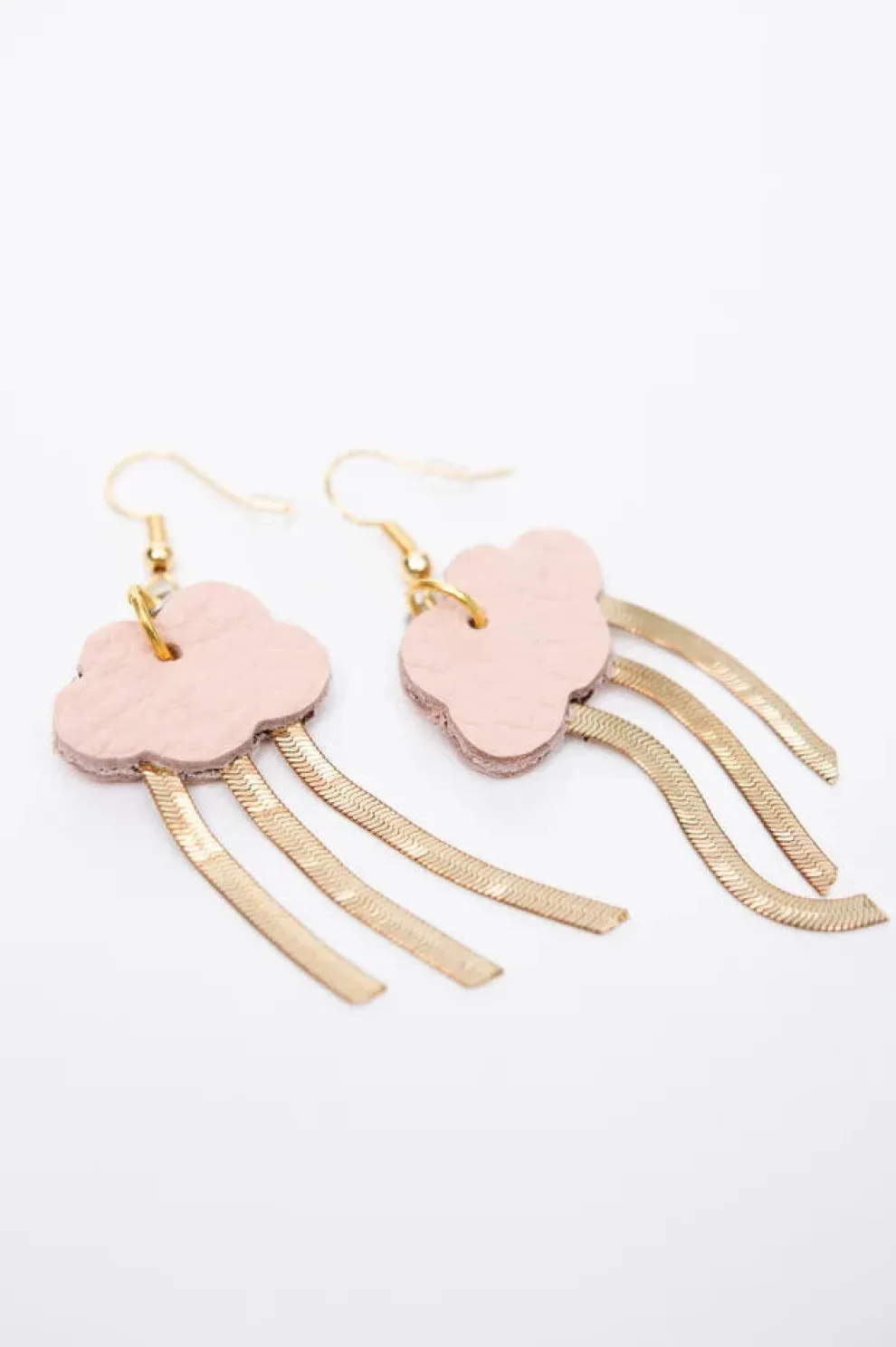 VEINAGE Small Cloud Earrings