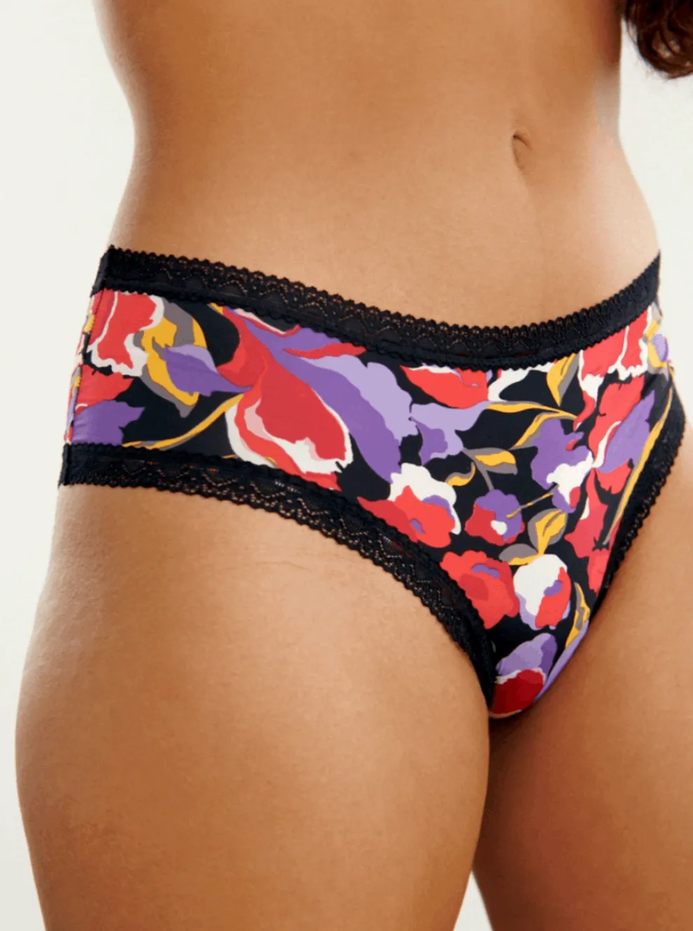 BLUSH The Micro Lace Trim Trunk