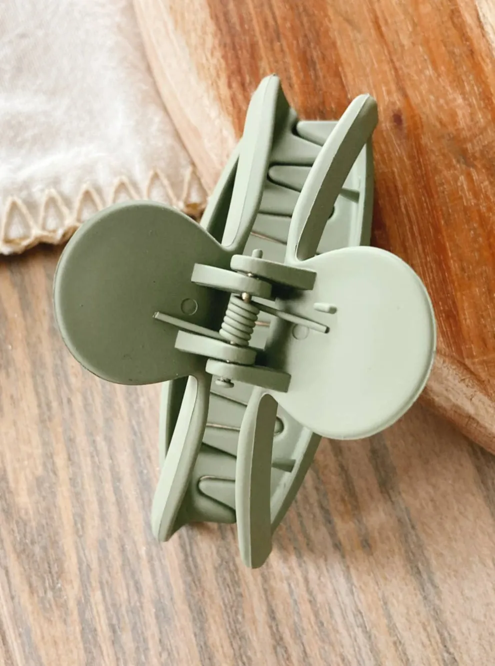 KITTEN CLAWS CLIPS Banana Hair Clip