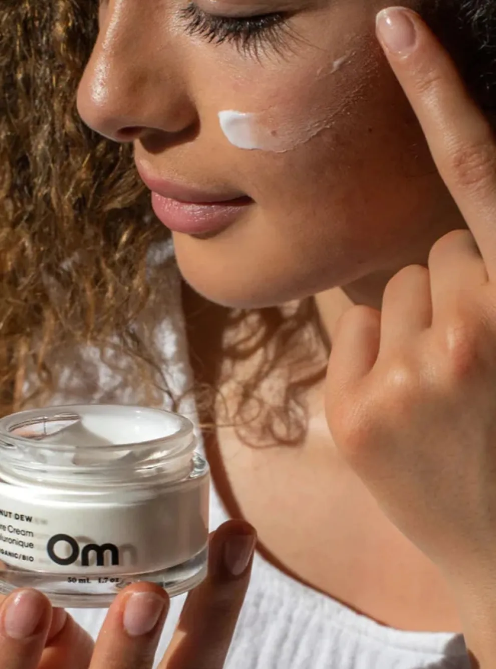 OM ORGANICS Hyaluronic Moisturizing Cream - Coconut