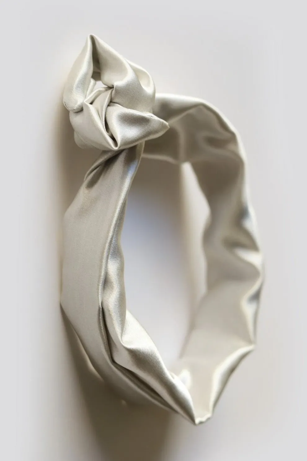 GIBOU Festive Twist Headband