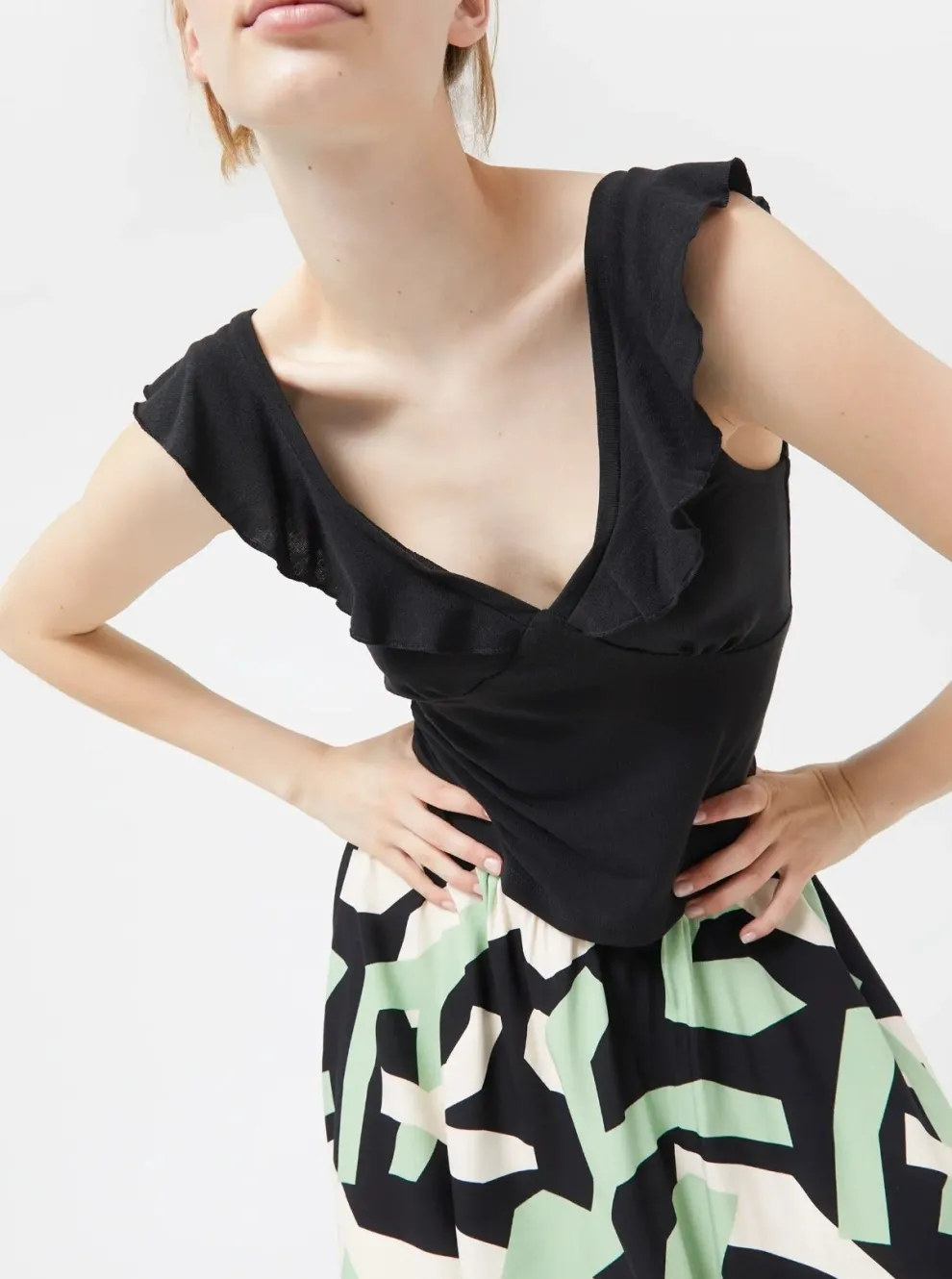 COMPANIA FANTASTICA Ruffled Camisole - Black