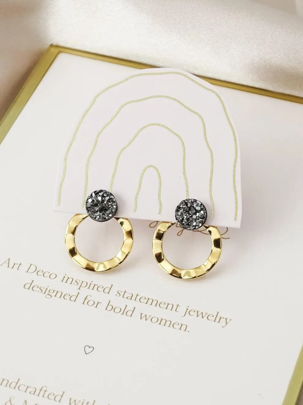 VINTAGE GLORY Emily Earrings