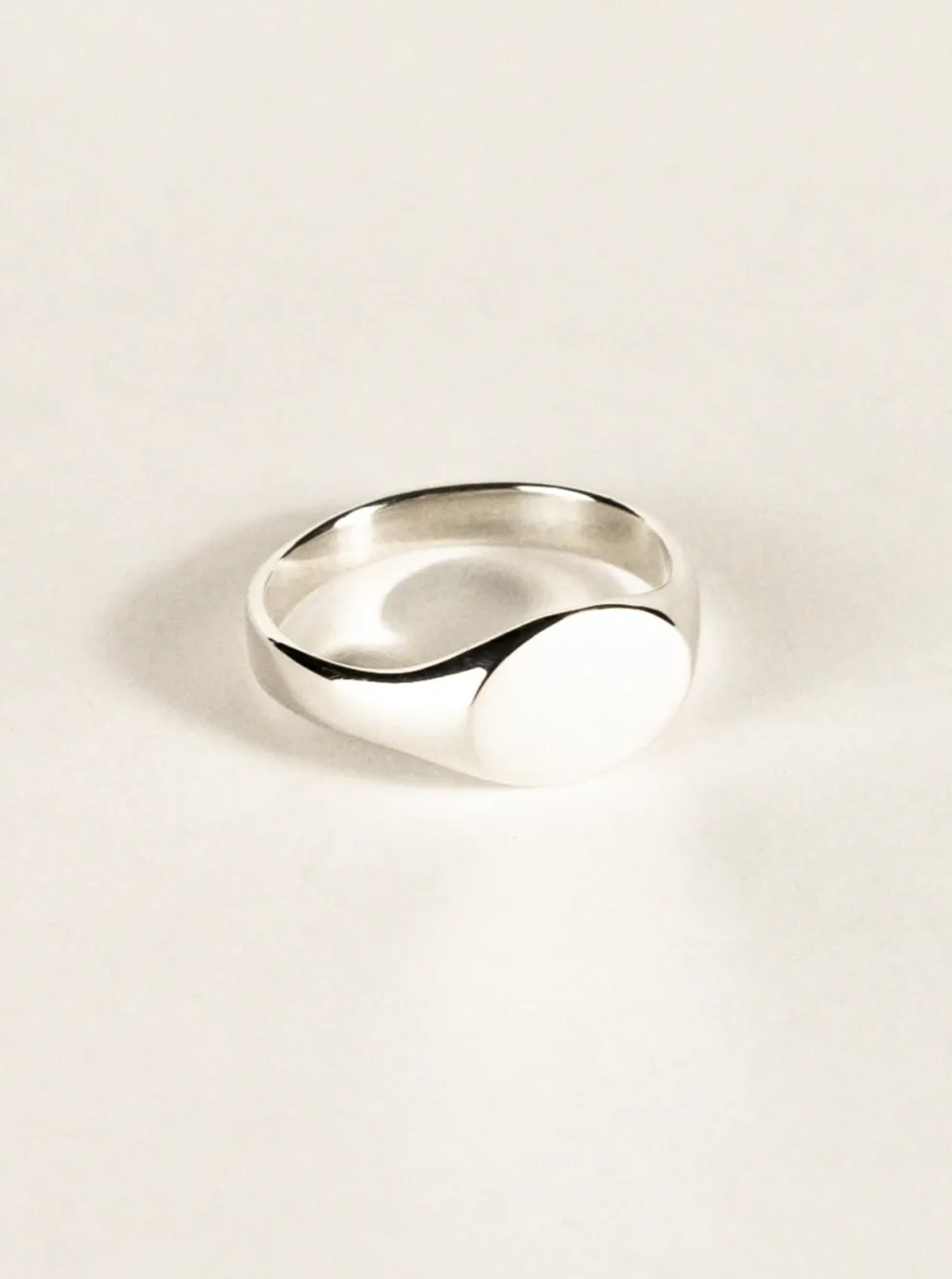 SARAH BIJOUX Mini Signet Ring