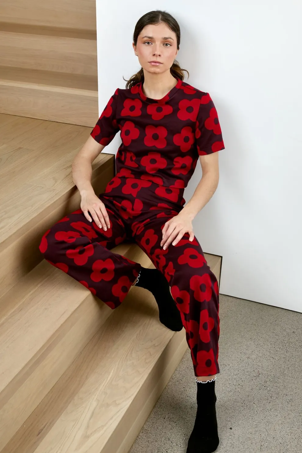 MARIGOLD Simon Pants - Red and Burgundy Flowers