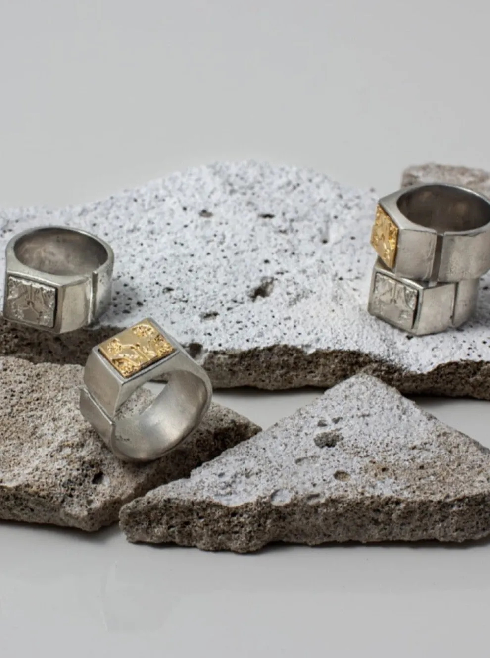 ANNE-MARIE CHAGNON Priam ring