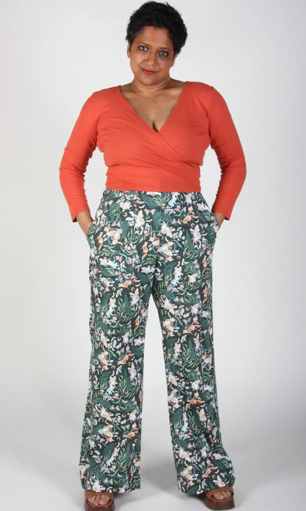 BIRDS OF NORTH AMERICA Top Crescentchest