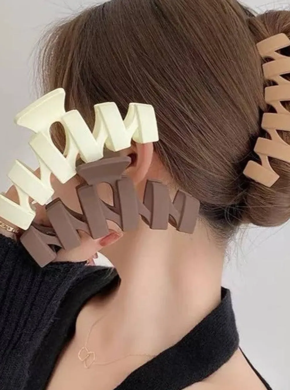 KITTEN CLAWS CLIPS XLarge Hair Clip - Cream