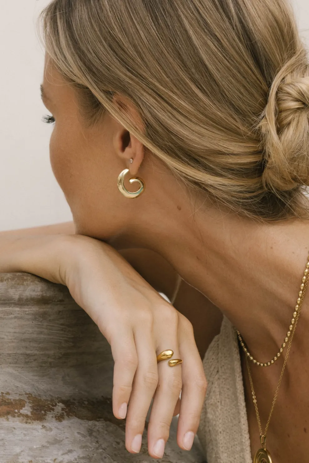 TWENTY COMPASS Athena Earrings