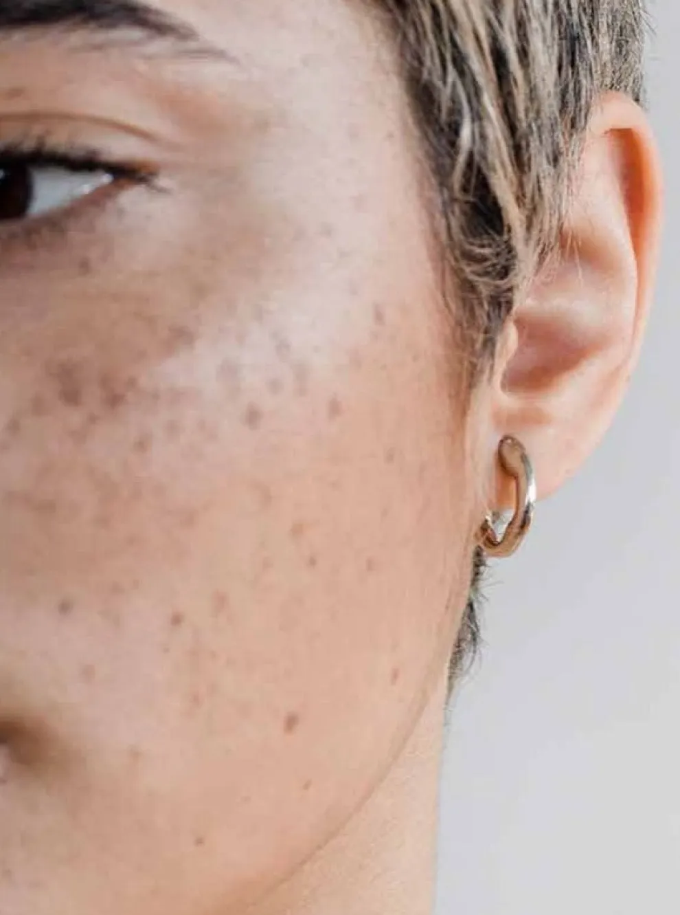 ANNE-MARIE CHAGNON Navagio Earrings