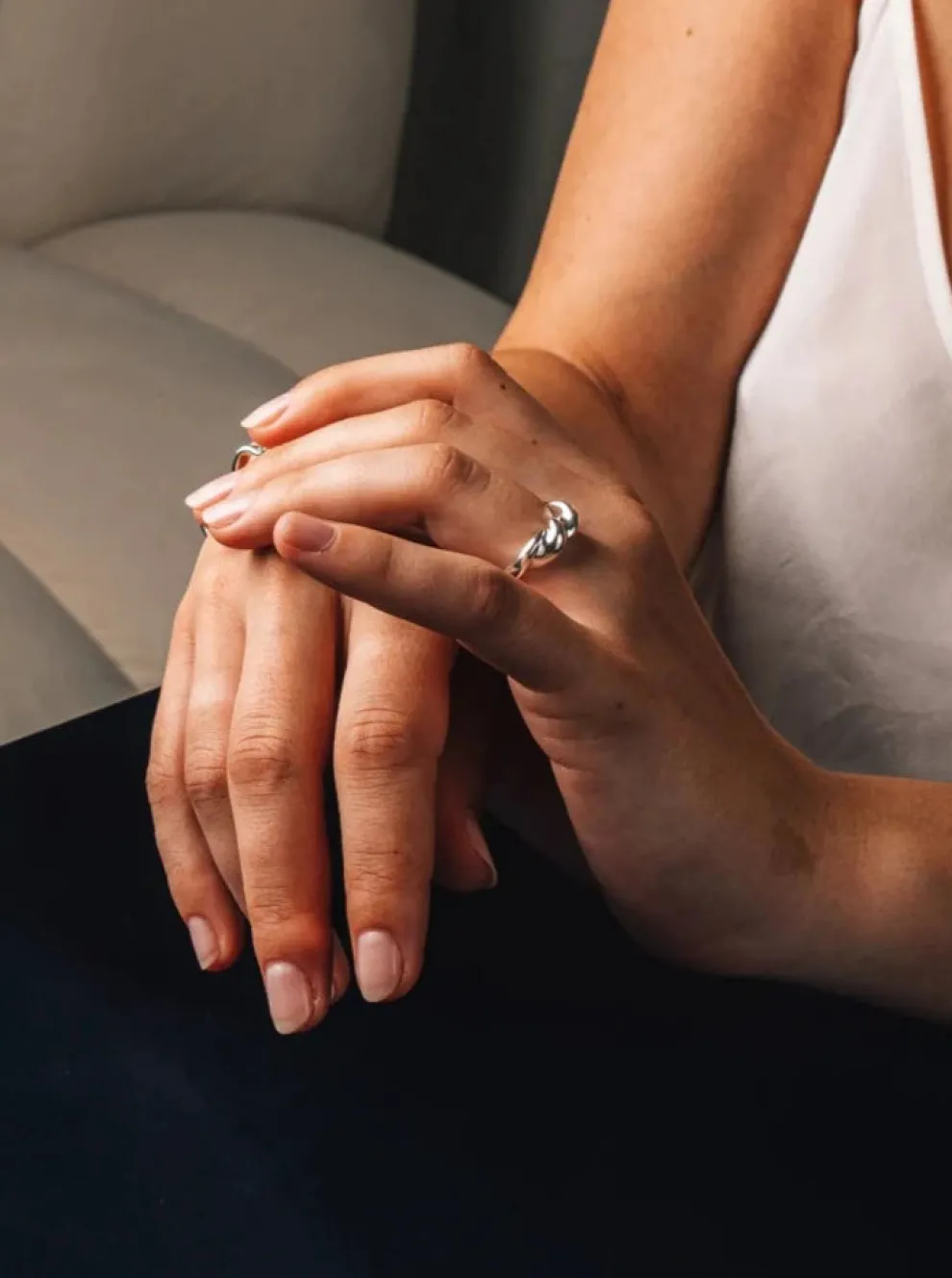 SARAH BIJOUX Knotted Ring