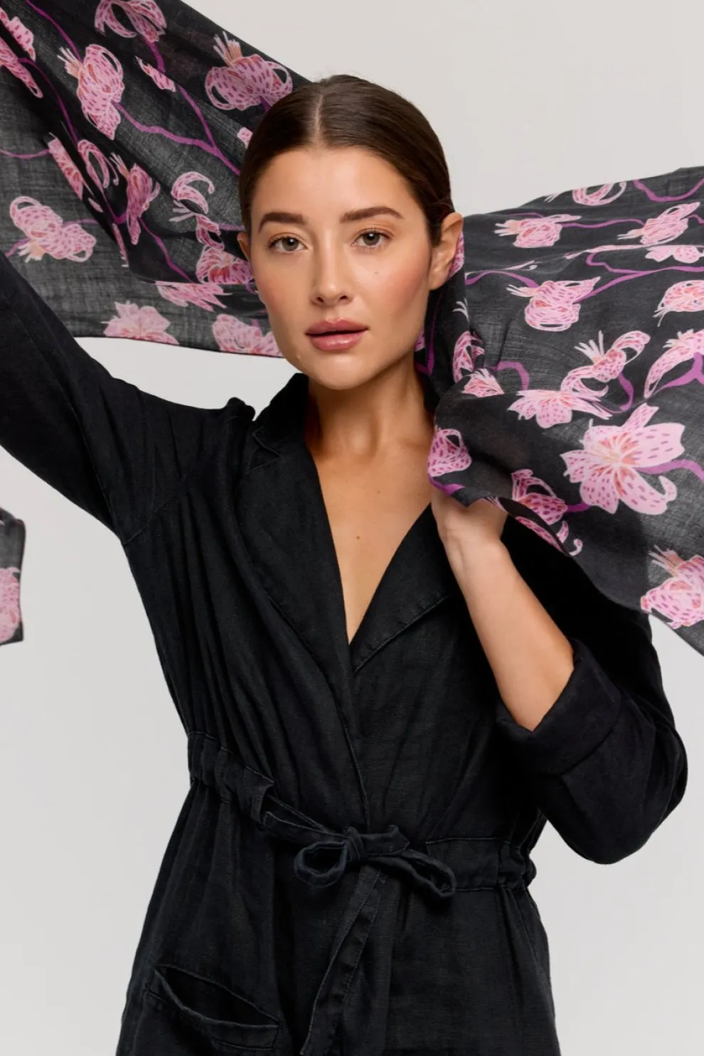 PRINCESS & DRAGON Lily Floral Scarf