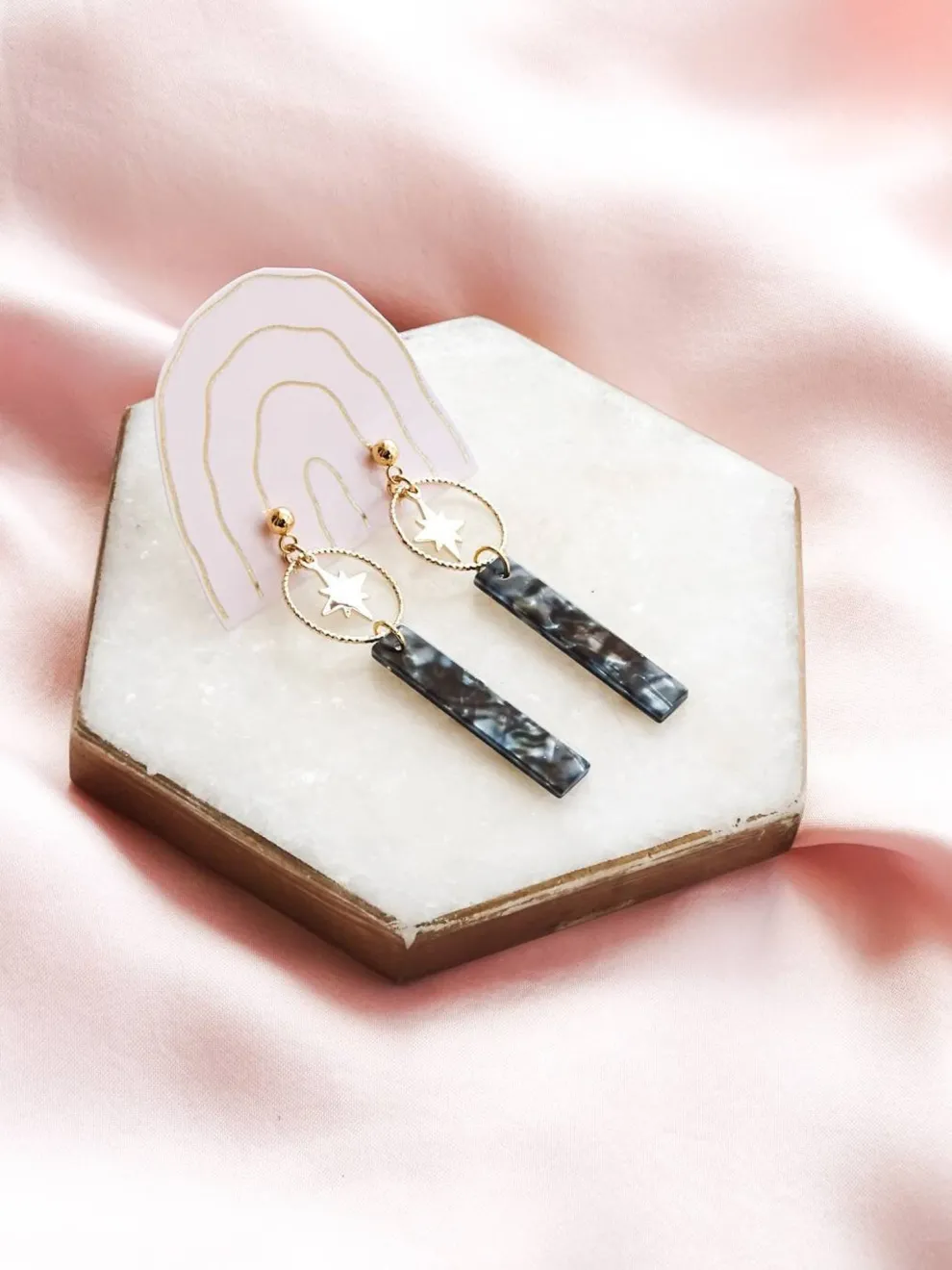 VINTAGE GLORY Venus Earrings